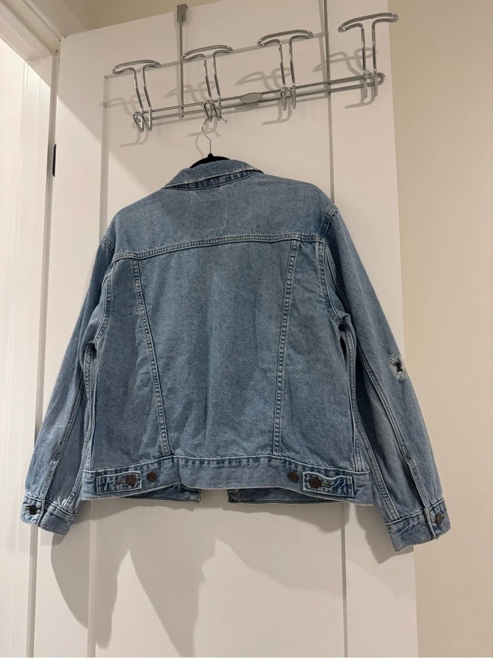 Levi’s Ex-Boyfriend Trucker Jacket Distressed Denim Large Light Wash